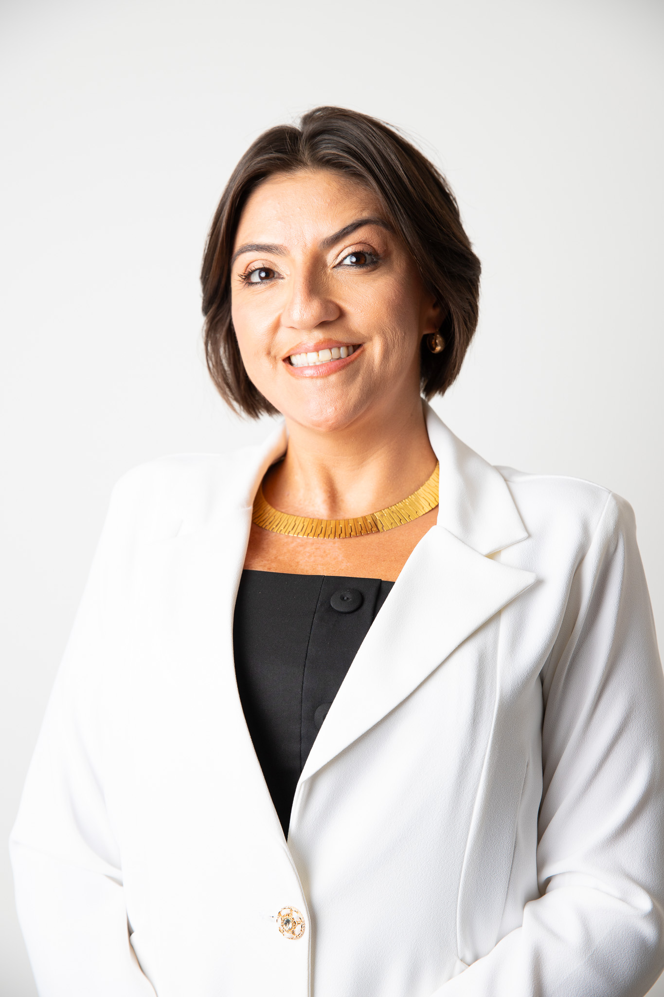 Dra. Sara Sombra - Perfil Profissional